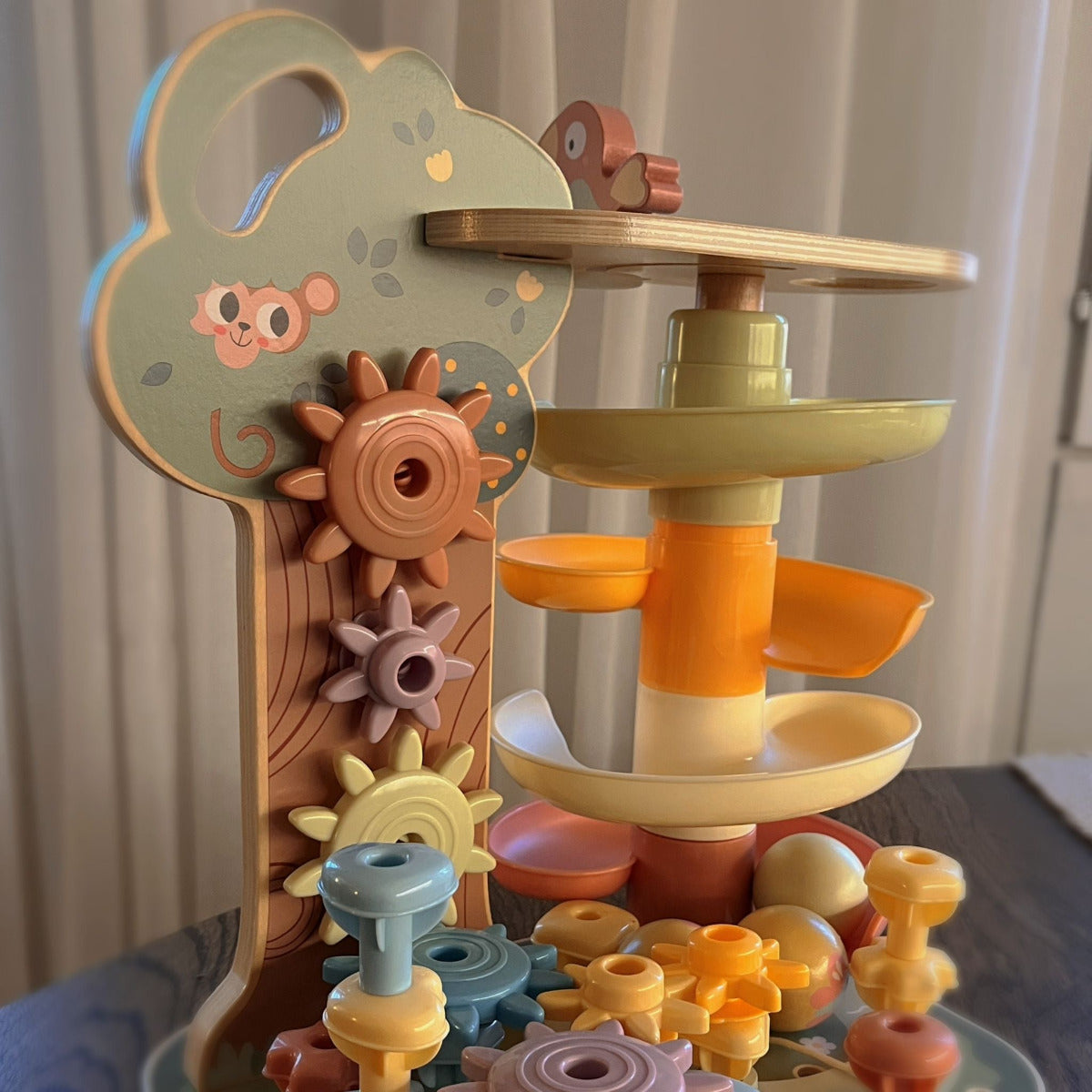 Montessori-aktiviteettipuu