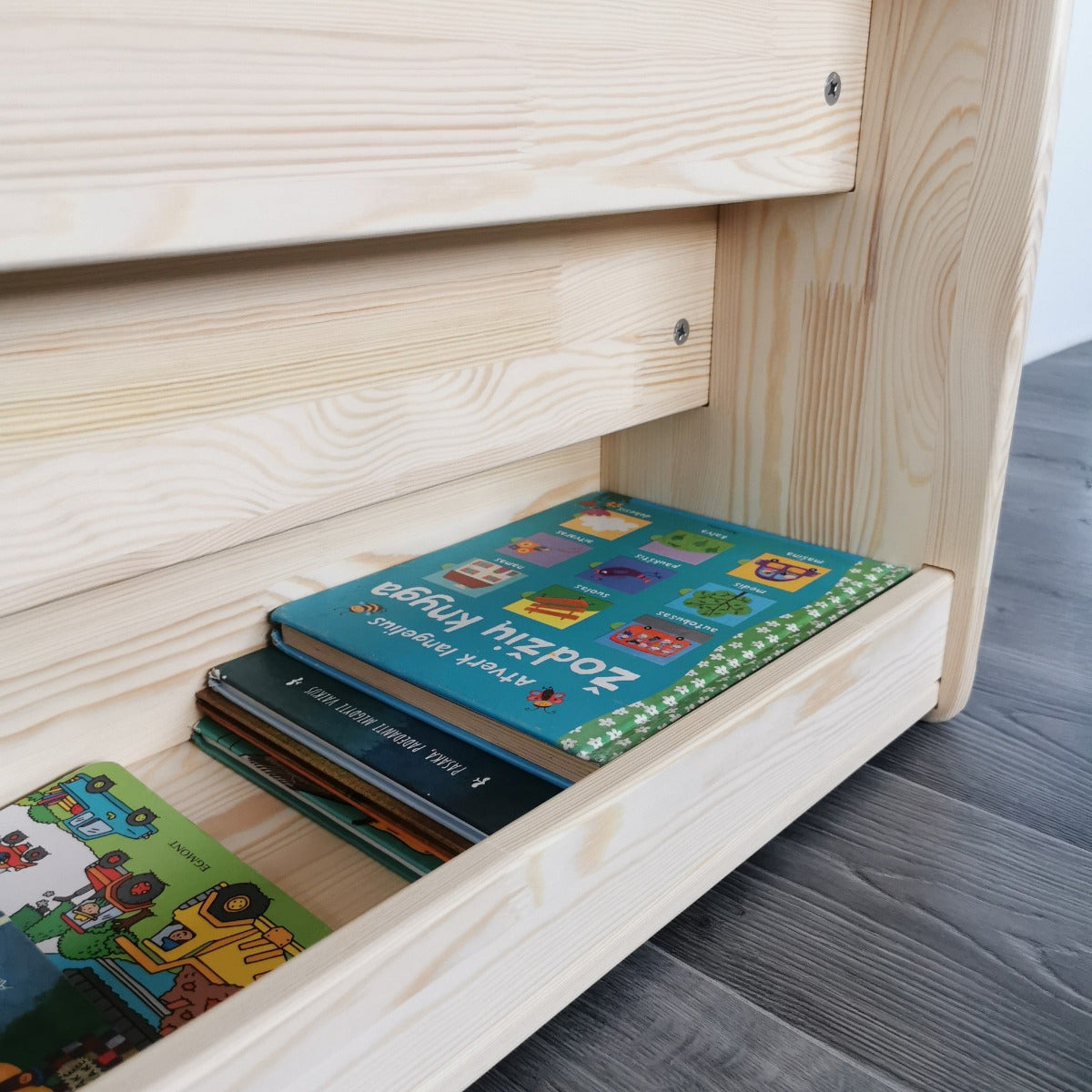 Montessori Bookshelf With Book Storage - 4 Shelves