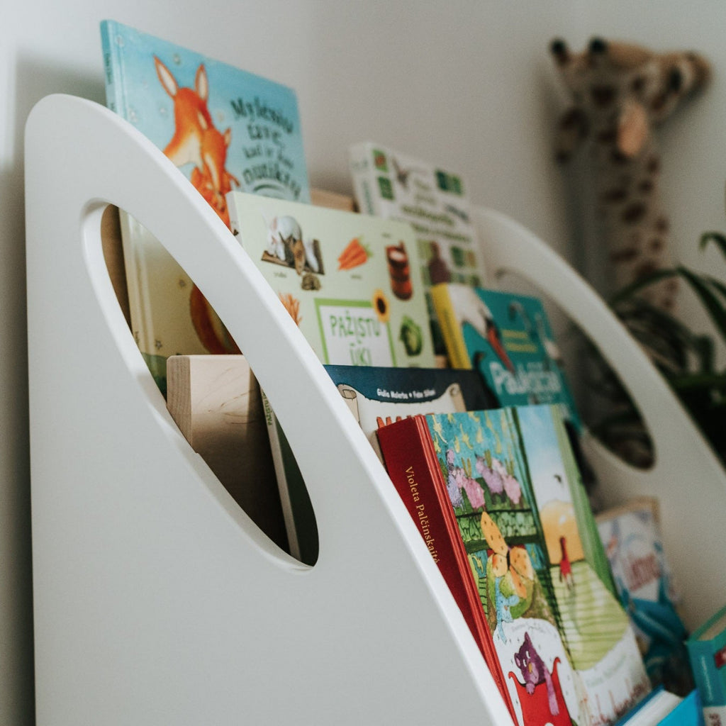 Montessori Bookshelf With Book Storage - 4 Shelves