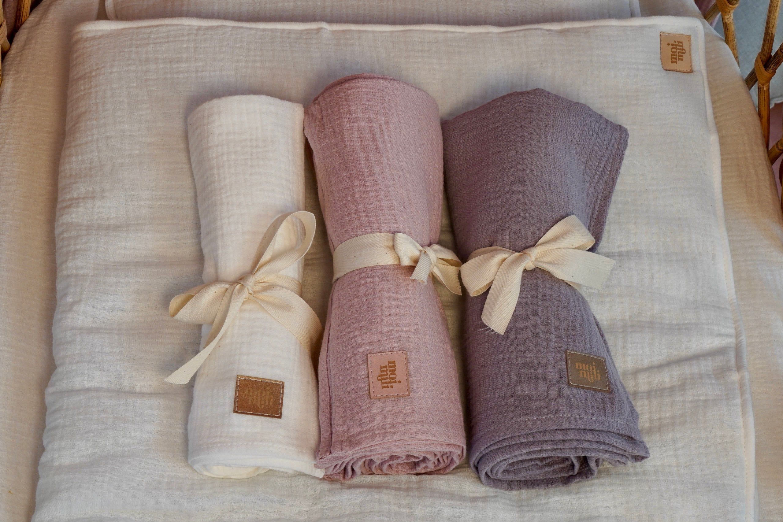 Vauvanpeitto ja -tyyny – musliini, vaaleanpunainen
